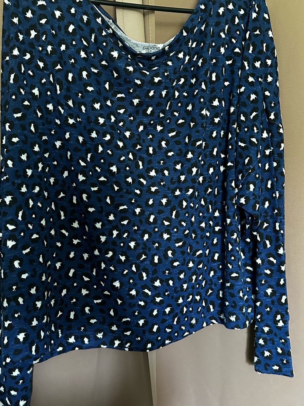 crown & ivy Blue Leopard Print Long Sleeve Top